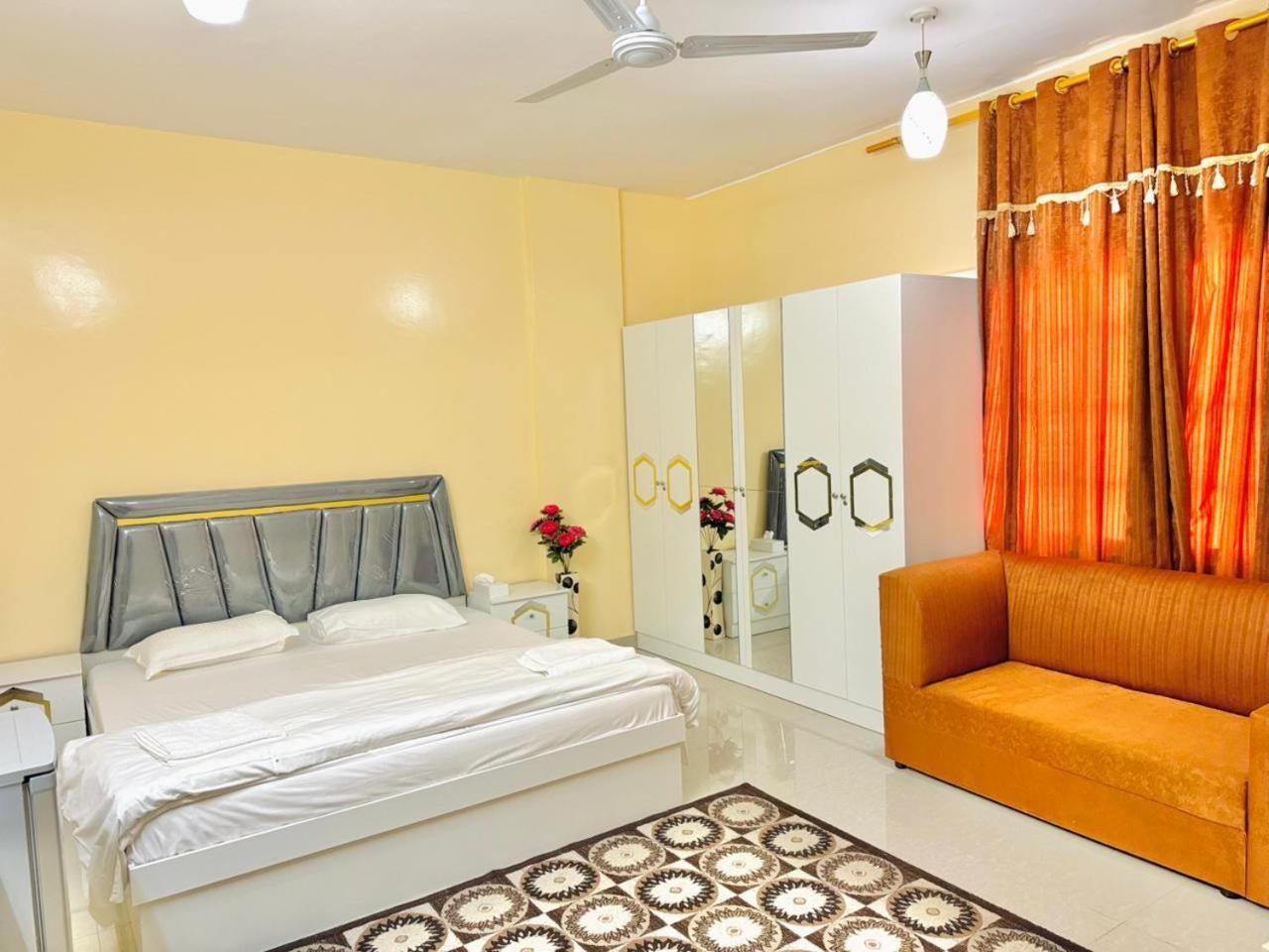 Luluat Al Afia Hotel Apartments Sur Exterior photo