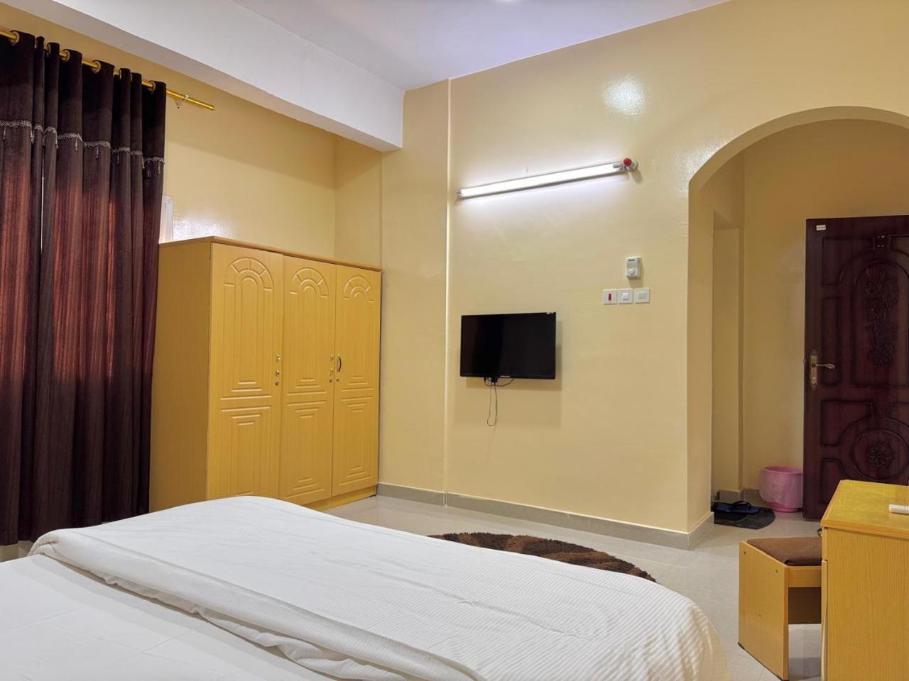 Luluat Al Afia Hotel Apartments Sur Exterior photo